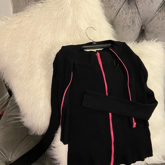 Black and hot pink zipper - Picture 2 of 2